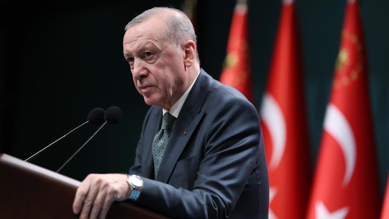 Cumhurbaşkanı Erdoğan'dan öğretmen ataması müjdesi
